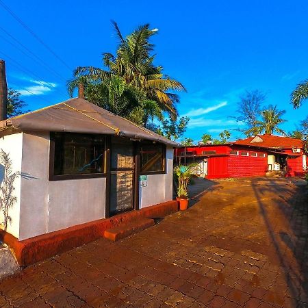 Whispering Woods Resort Lonavala Luaran gambar