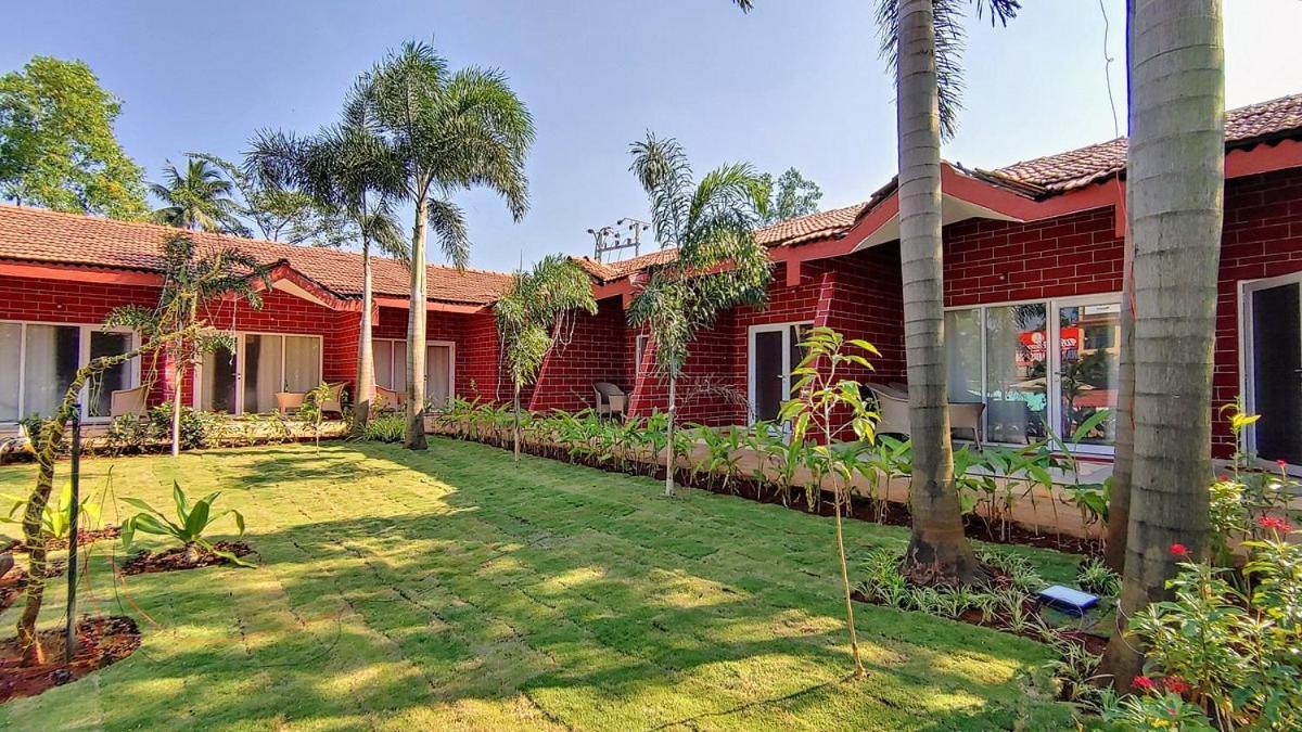 Whispering Woods Resort Lonavala Luaran gambar