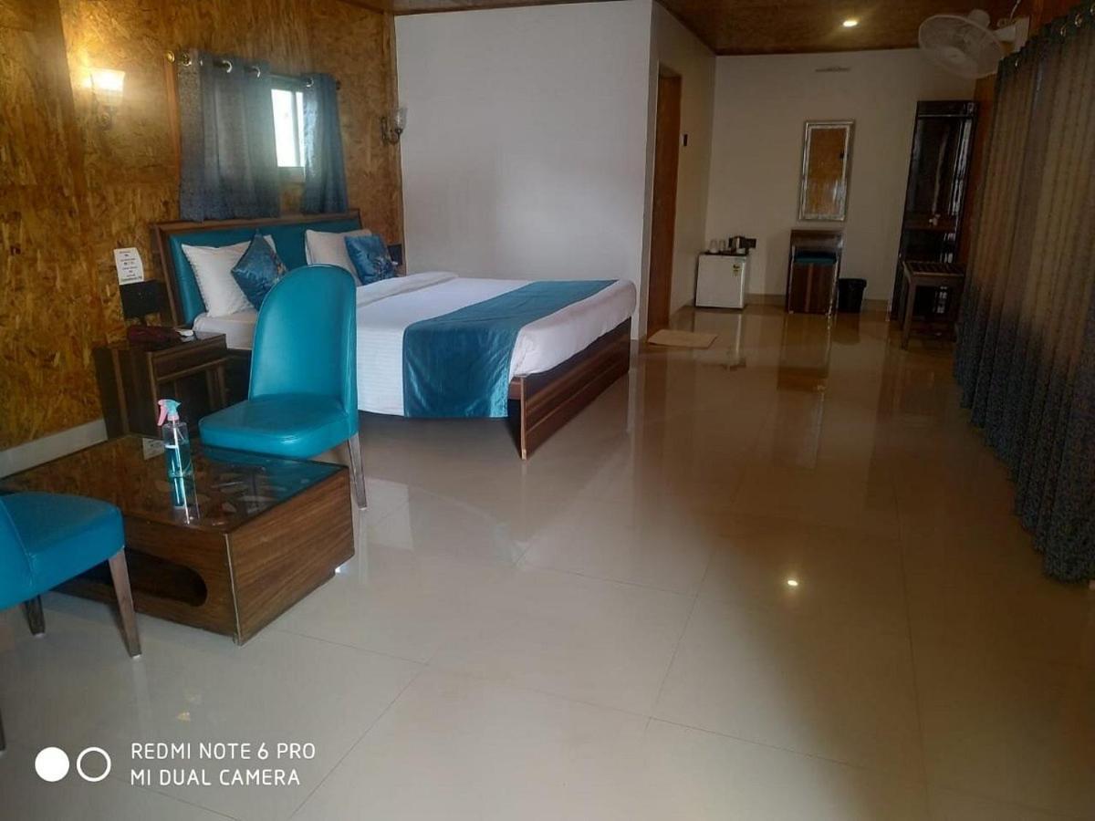 Whispering Woods Resort Lonavala Luaran gambar