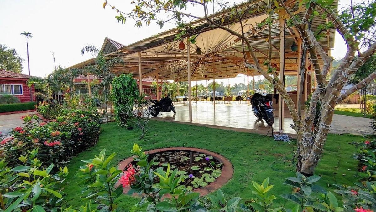 Whispering Woods Resort Lonavala Luaran gambar